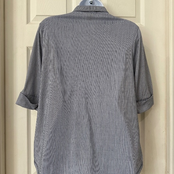 Olivia Blu, Blue and White Pin stripe casual 3/4 cuff sleeve shirt. Size L - Picture 4 of 5
